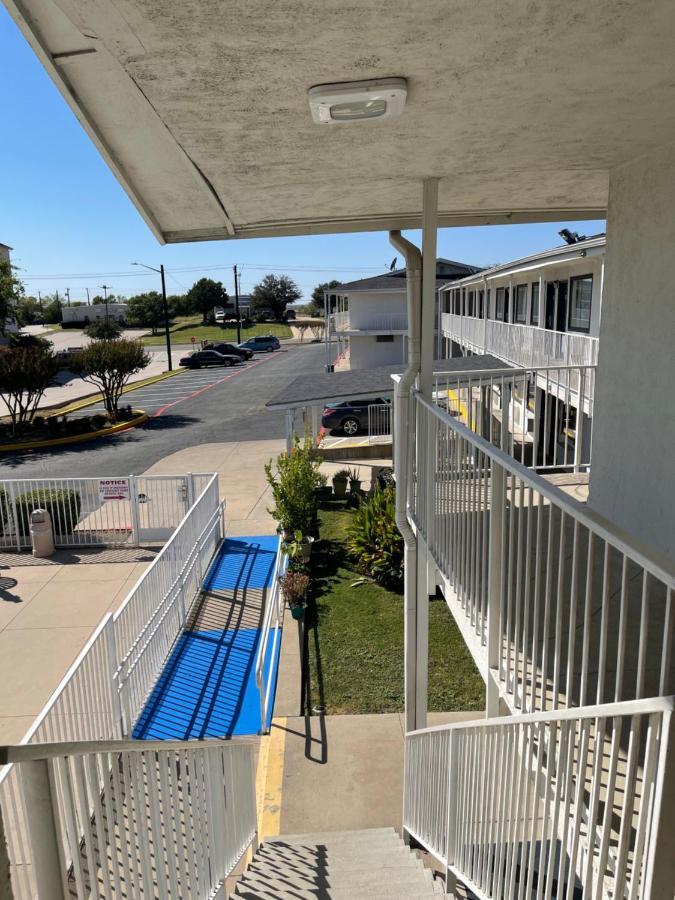 Motel 6 Denton, Tx - Unt Εξωτερικό φωτογραφία