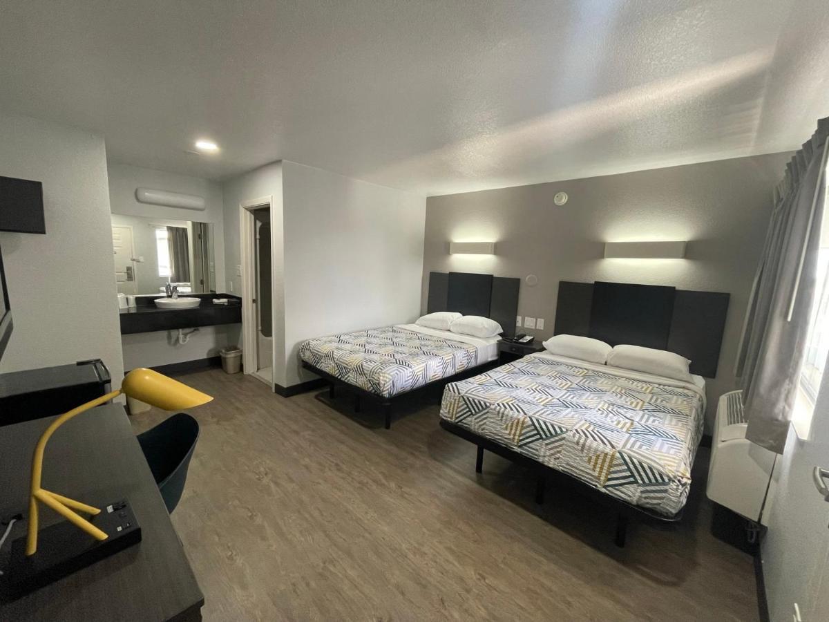 Motel 6 Denton, Tx - Unt Εξωτερικό φωτογραφία